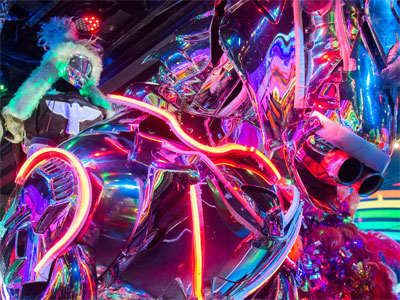tokyo robot restaurant