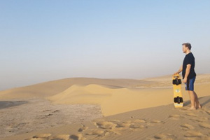 Experience the Singing Dunes near Doha, Qatar, during the world cup 2022